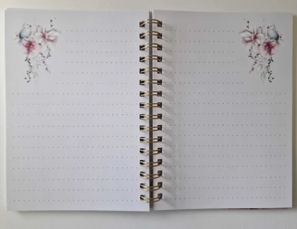 Carnet A6, spirales décor oiseau et fleurs roses - Pr 4.23